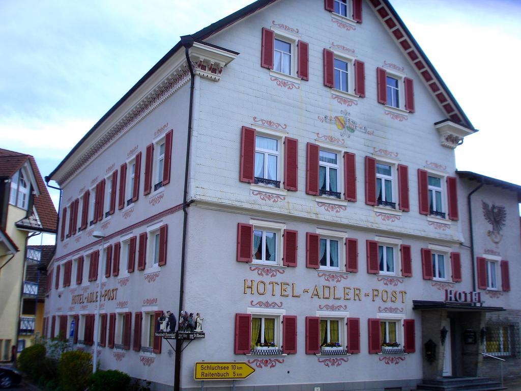 Adler Post Hotel Lenzkirch Buitenkant foto