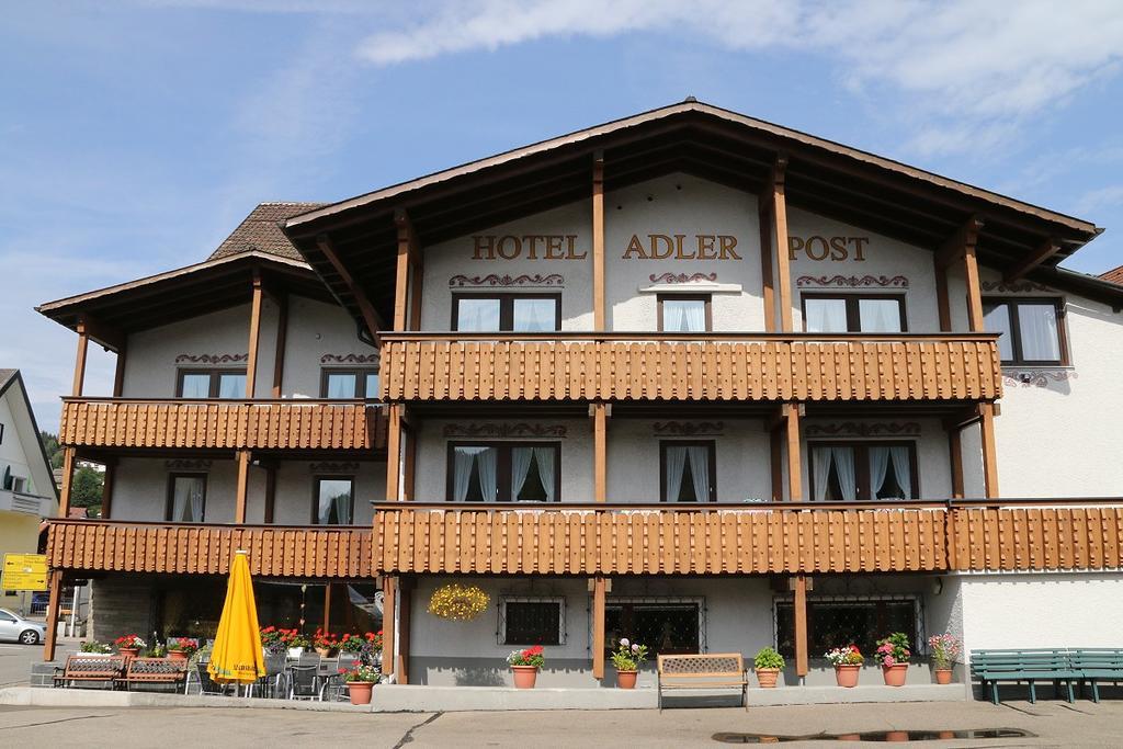 Adler Post Hotel Lenzkirch Buitenkant foto