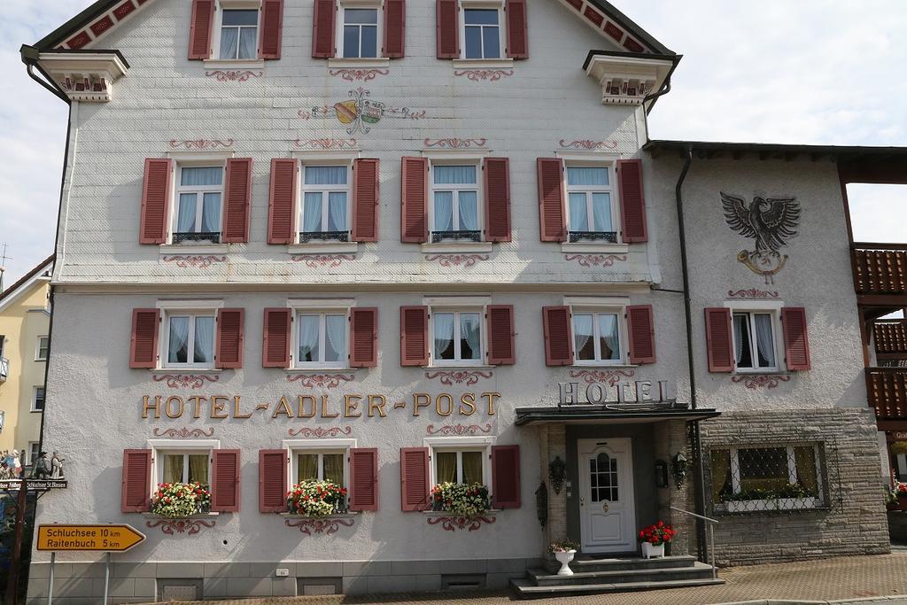 Adler Post Hotel Lenzkirch Buitenkant foto