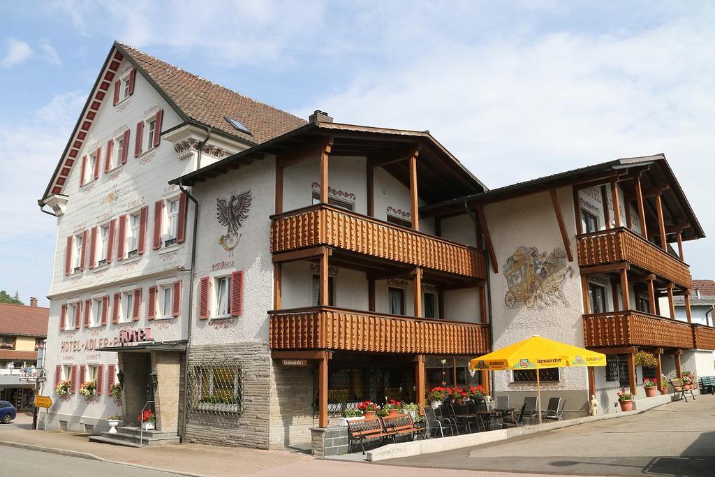 Adler Post Hotel Lenzkirch Buitenkant foto