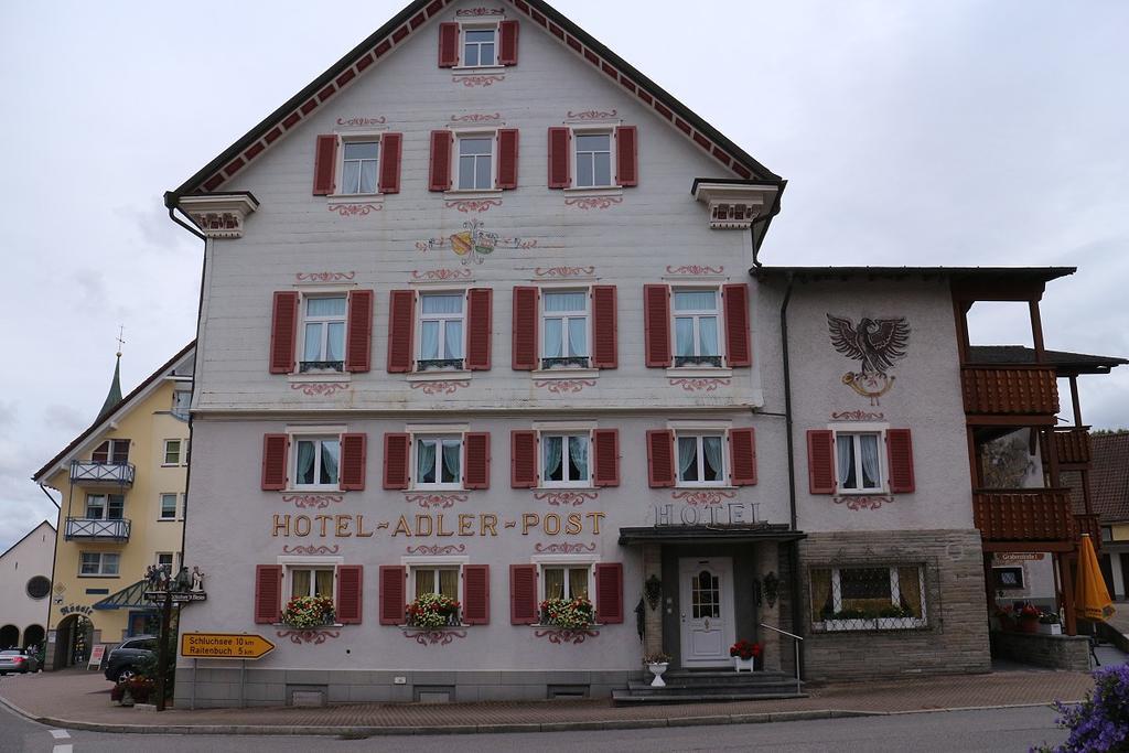 Adler Post Hotel Lenzkirch Buitenkant foto